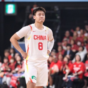 开云体育官网-又上头了！13中2险成罪人，球迷：装可以，请先进球再装